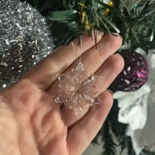 ❄️✨ 10pcs Transparent Acrylic Snowflake Pendants – Faceted Crystal Hanging Ornaments for Christmas Tree