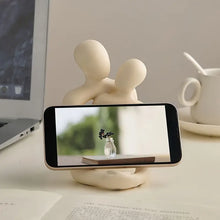 Romantic Couple Statue – Modern Resin Art for Home & Office