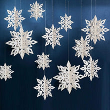 Winter Snowflake Decorations – 12PCS Garland & 12PCS 3D Glitter Snowflakes