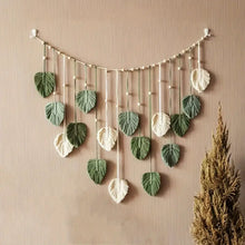 Bohemian Macrame Leaf Wall Art – Green Polyester Feather Tapestry