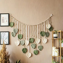 Bohemian Macrame Leaf Wall Art – Green Polyester Feather Tapestry